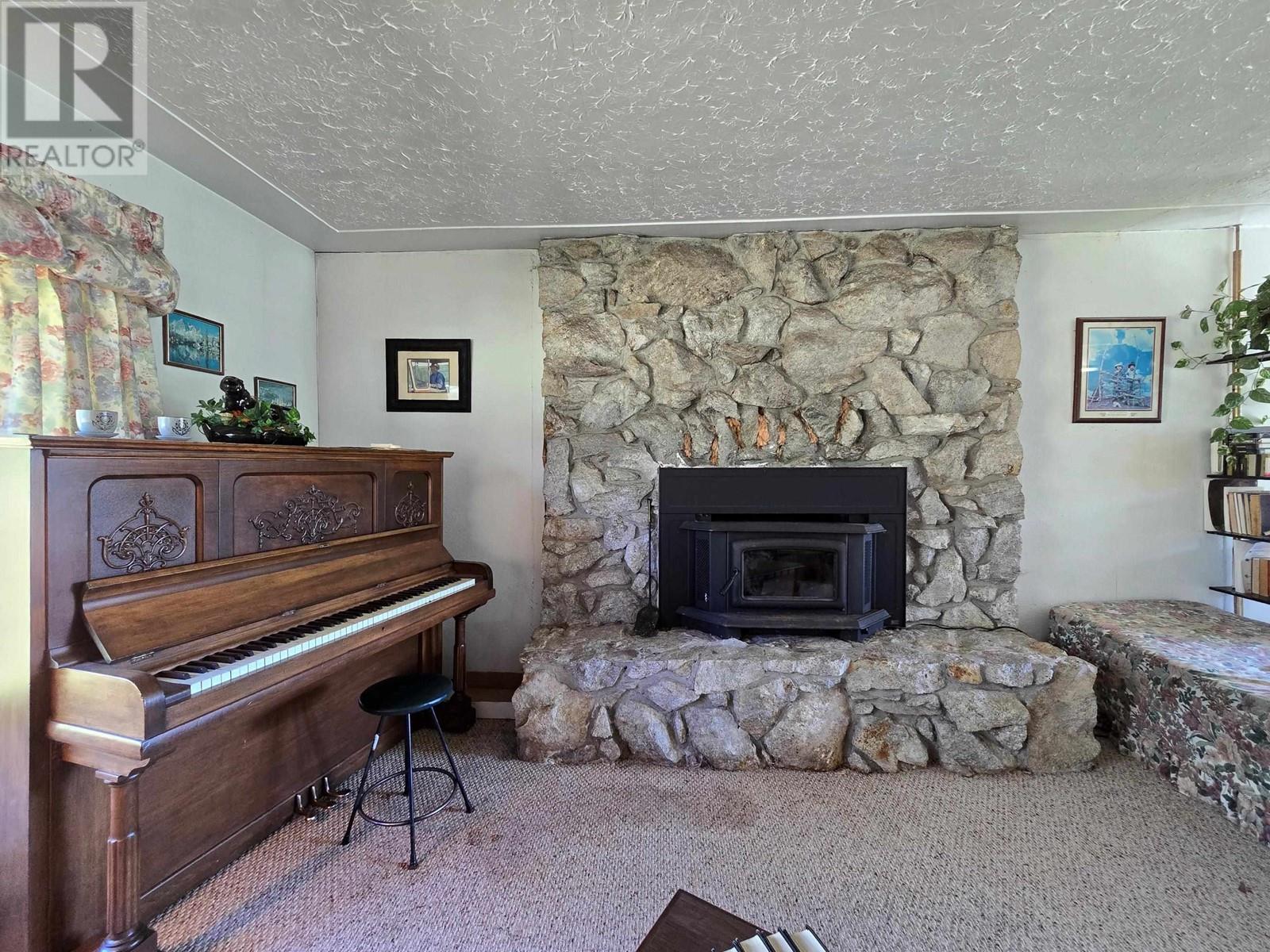 3989 Beaver Valley Road Property Photo 10