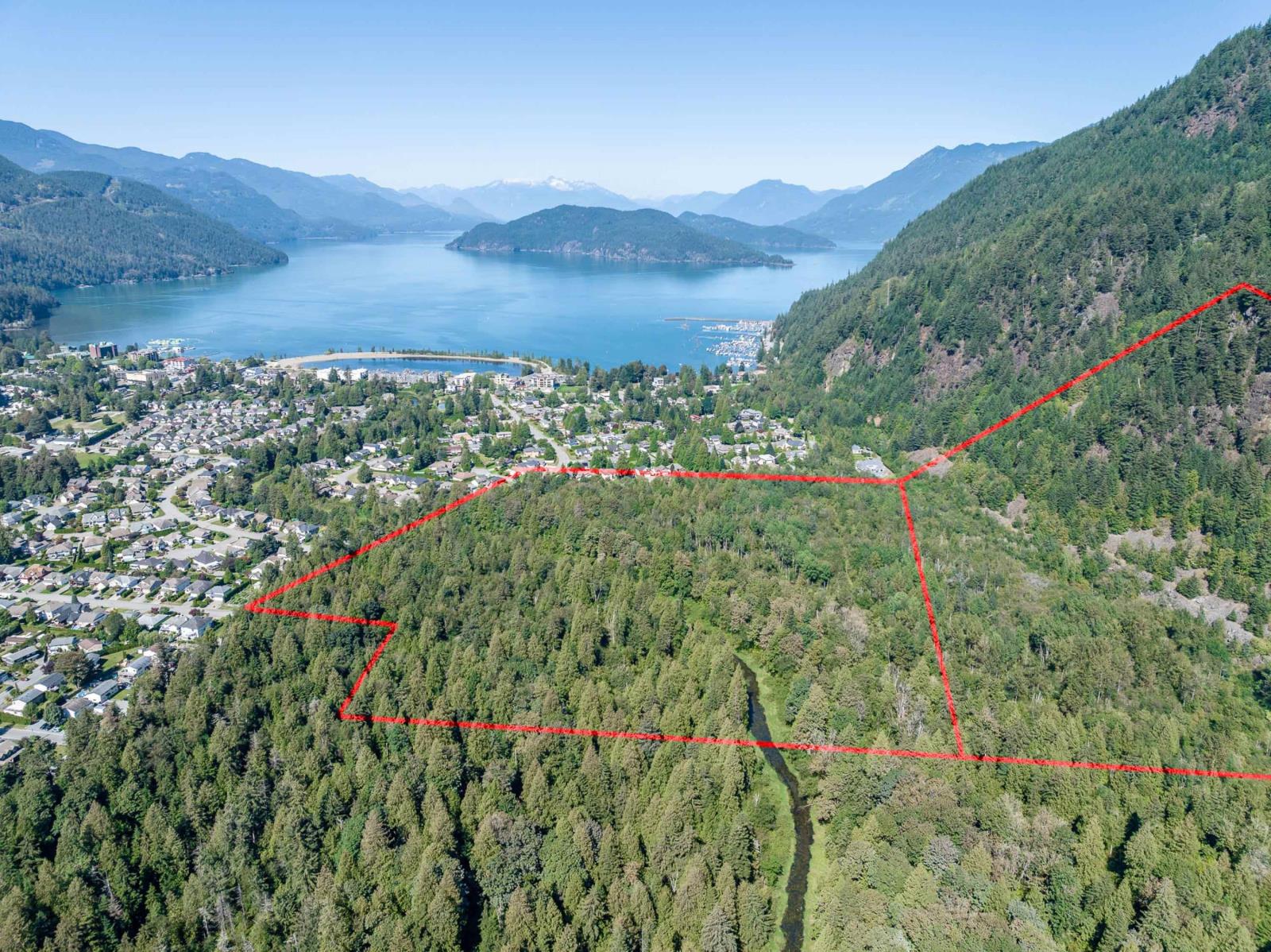 515 Mccombs Drive, Harrison Hot Springs Property Photo 5