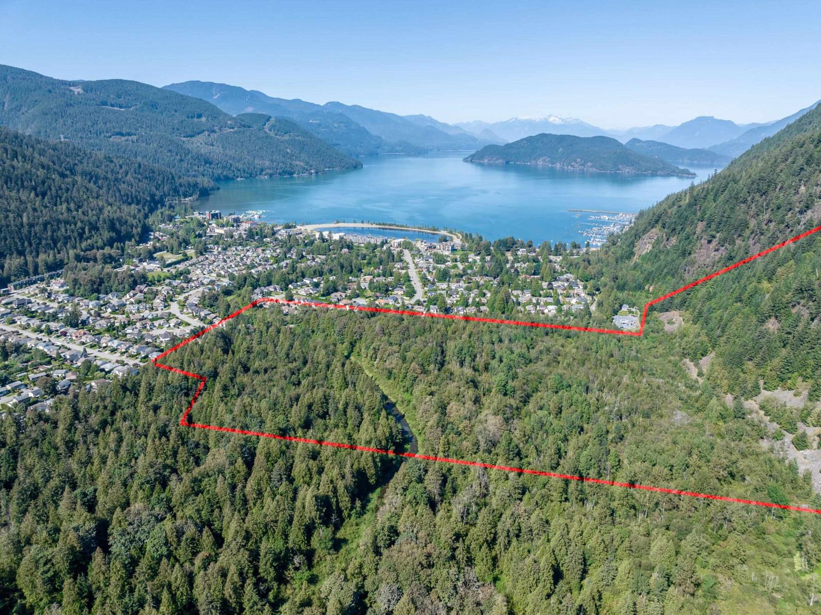 515 Mccombs Drive, Harrison Hot Springs Property Photo 6
