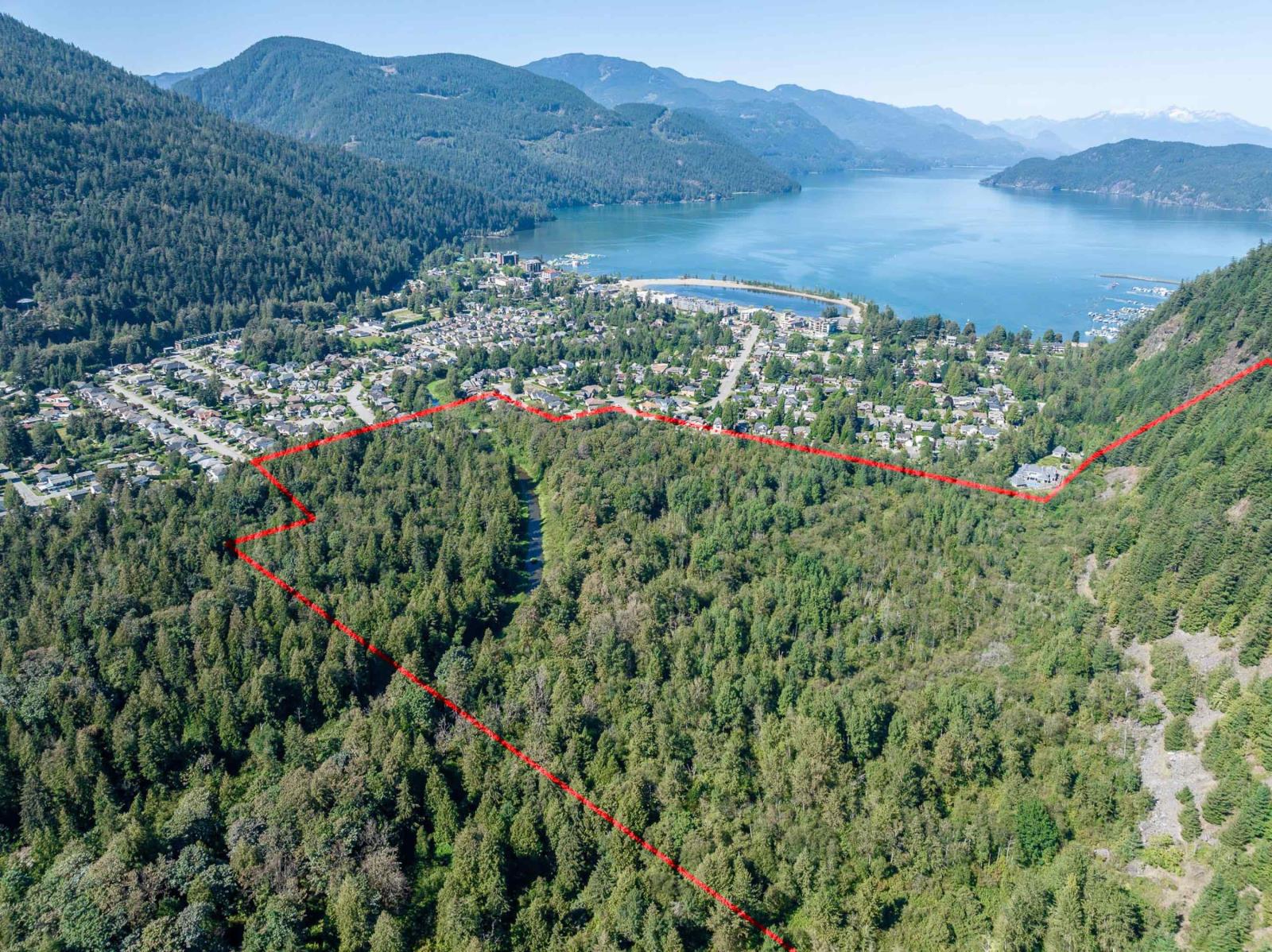 515 Mccombs Drive, Harrison Hot Springs Property Photo 7