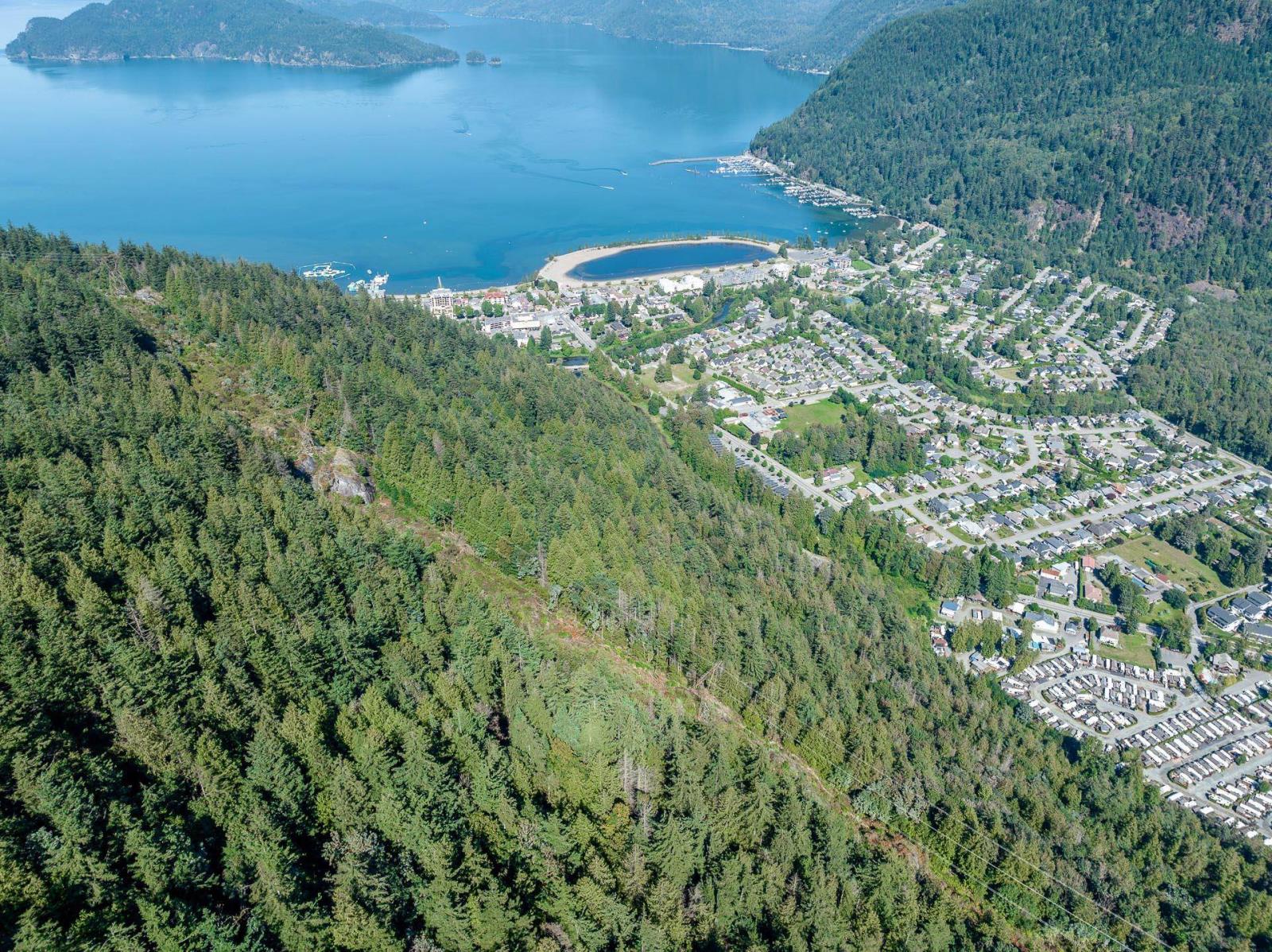 515 Mccombs Drive, Harrison Hot Springs Property Photo 24