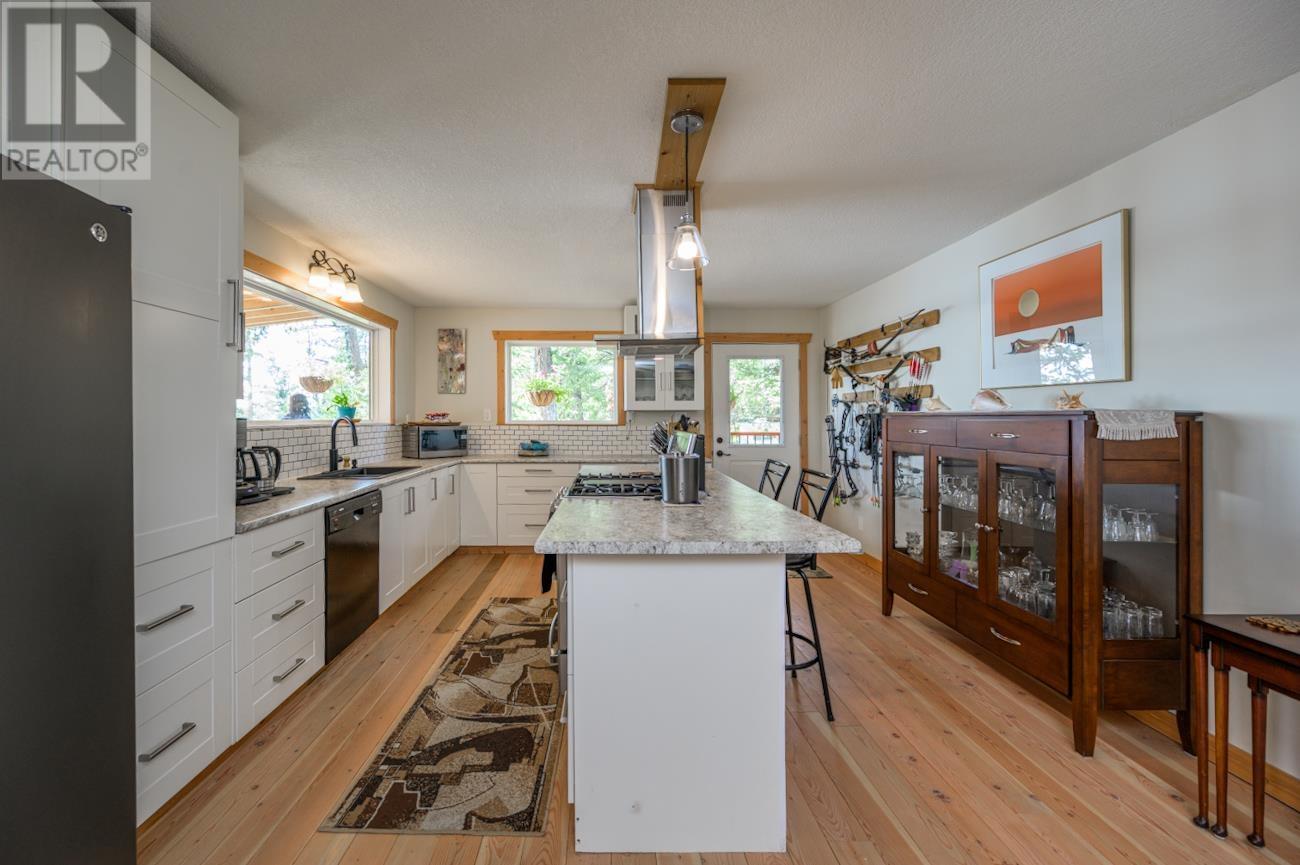 51795 Guest Road Property Photo 6