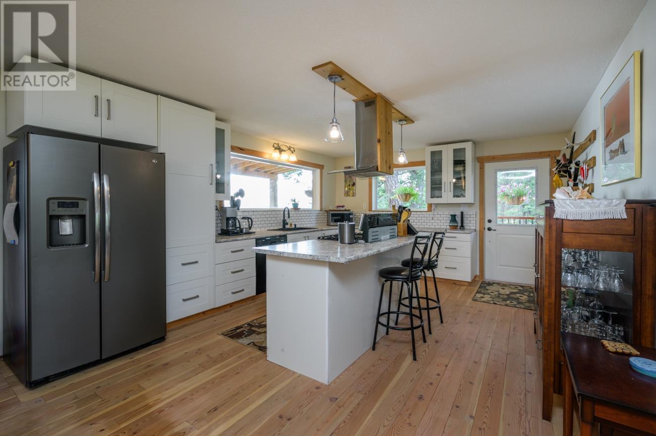 51795 Guest Road Property Photo 7