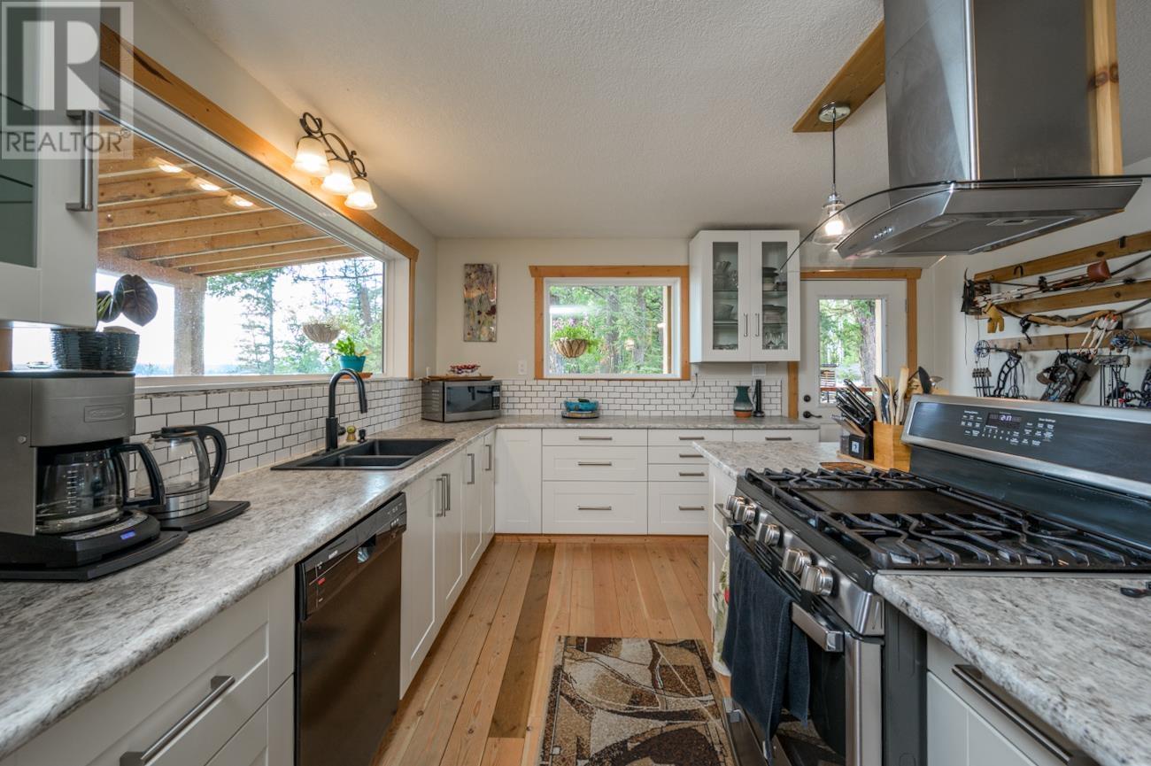 51795 Guest Road Property Photo 8