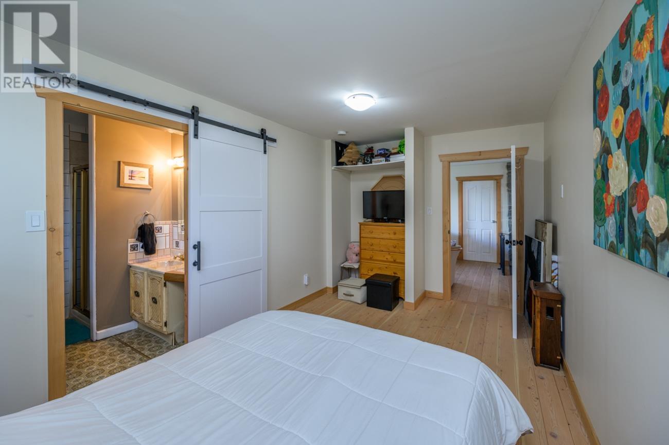 51795 Guest Road Property Photo 14