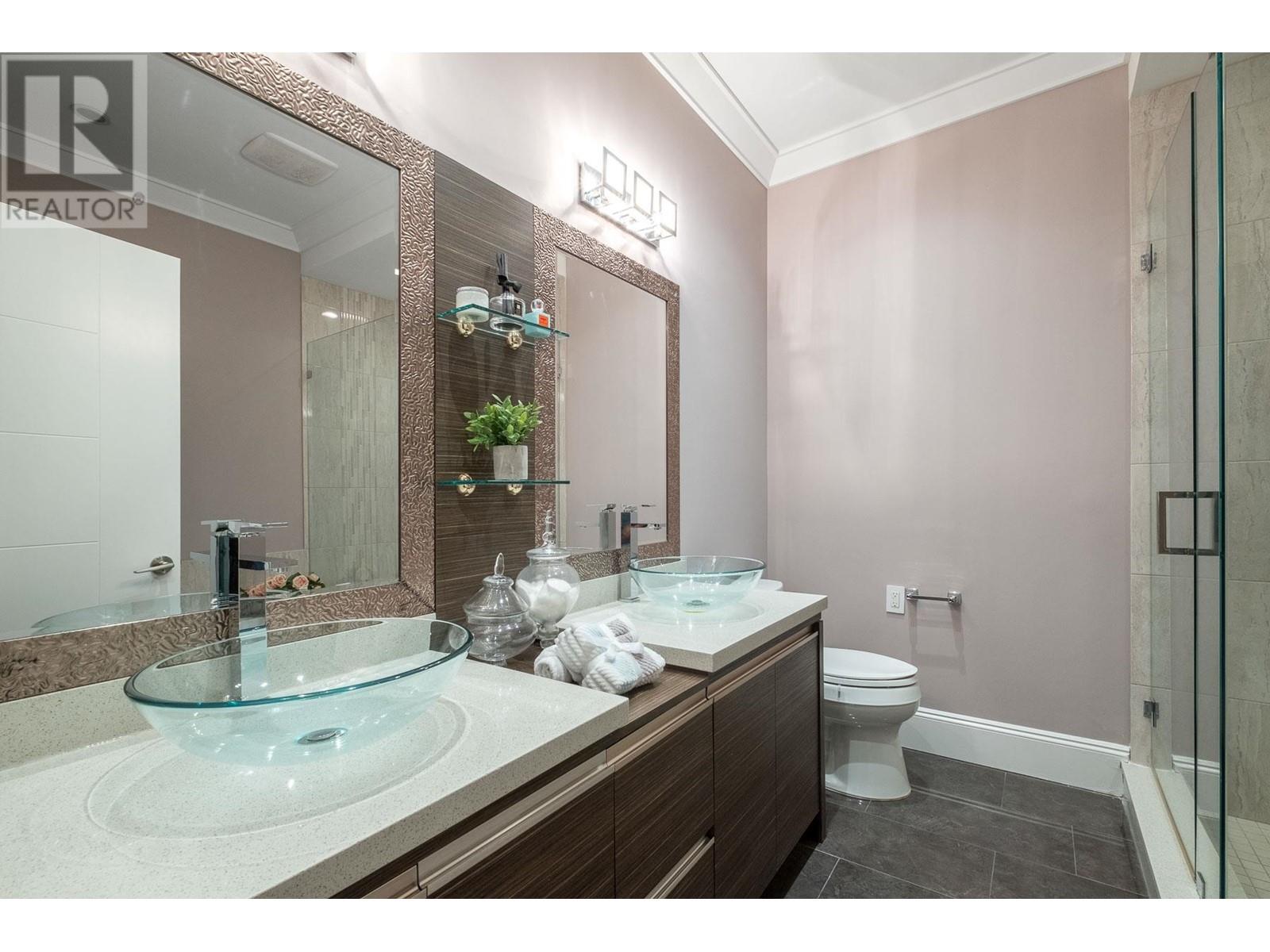 2567 Lawson Avenue Property Photo 32