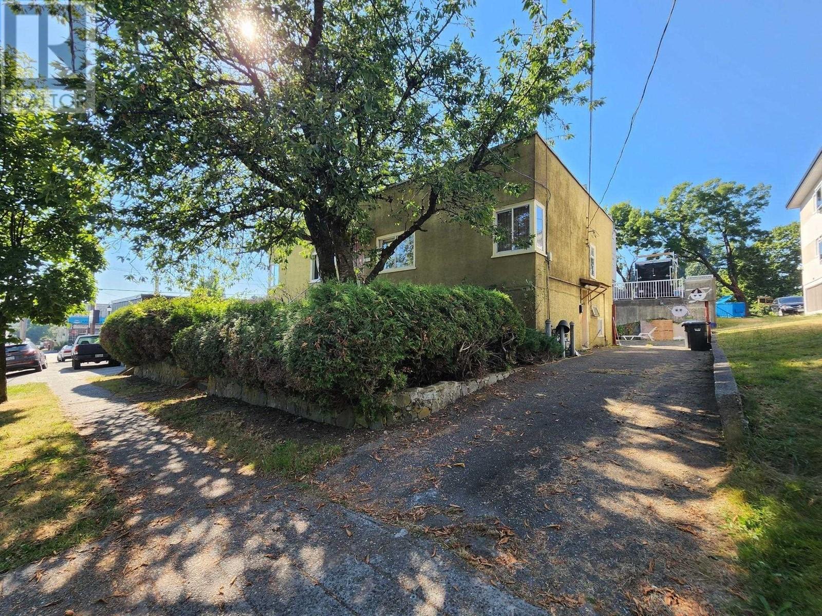1121 Hamilton Street Property Photo 8
