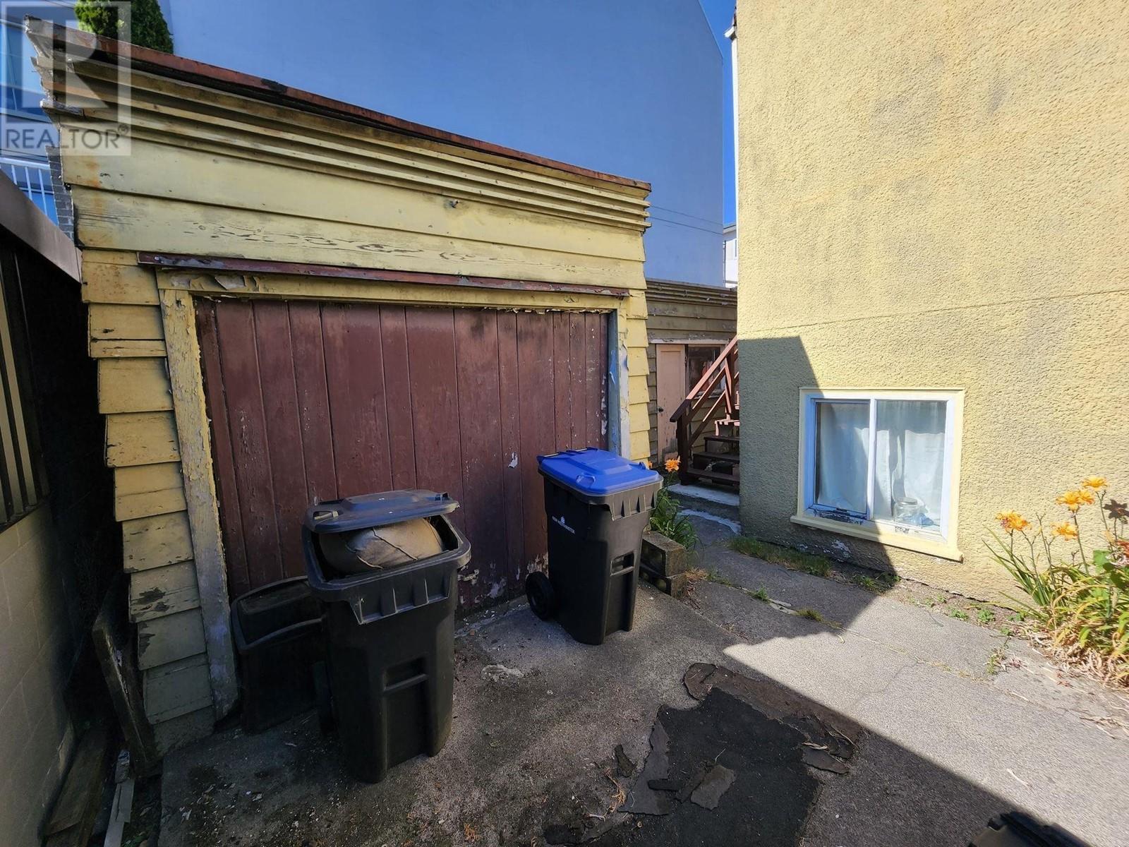 1121 Hamilton Street Property Photo 15
