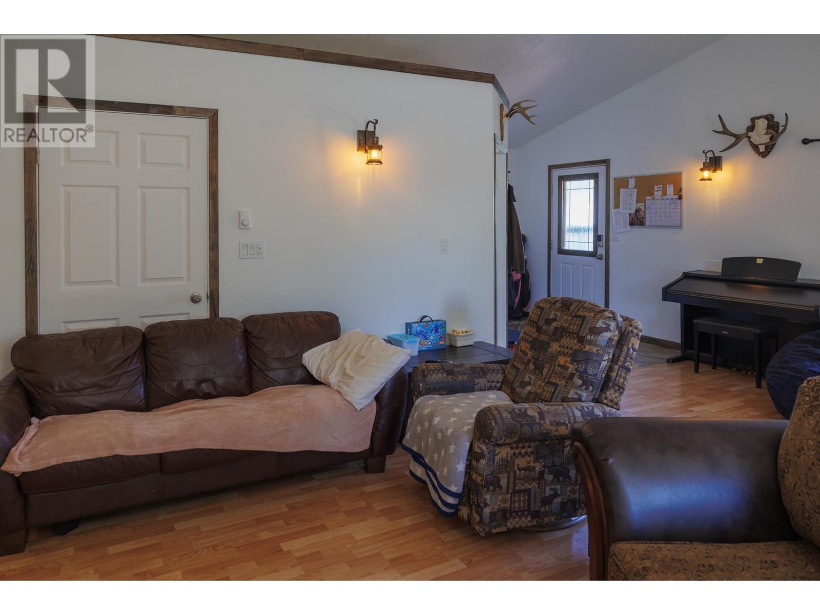 851 2nd Avenue Property Photo 30
