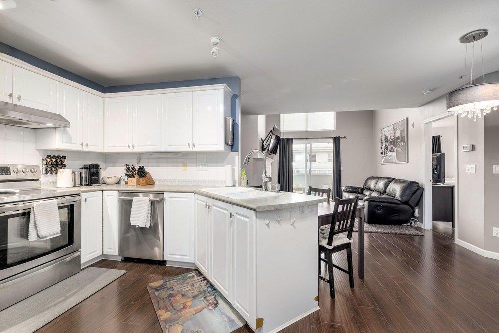 412 12125 75a Avenue Property Photo 12