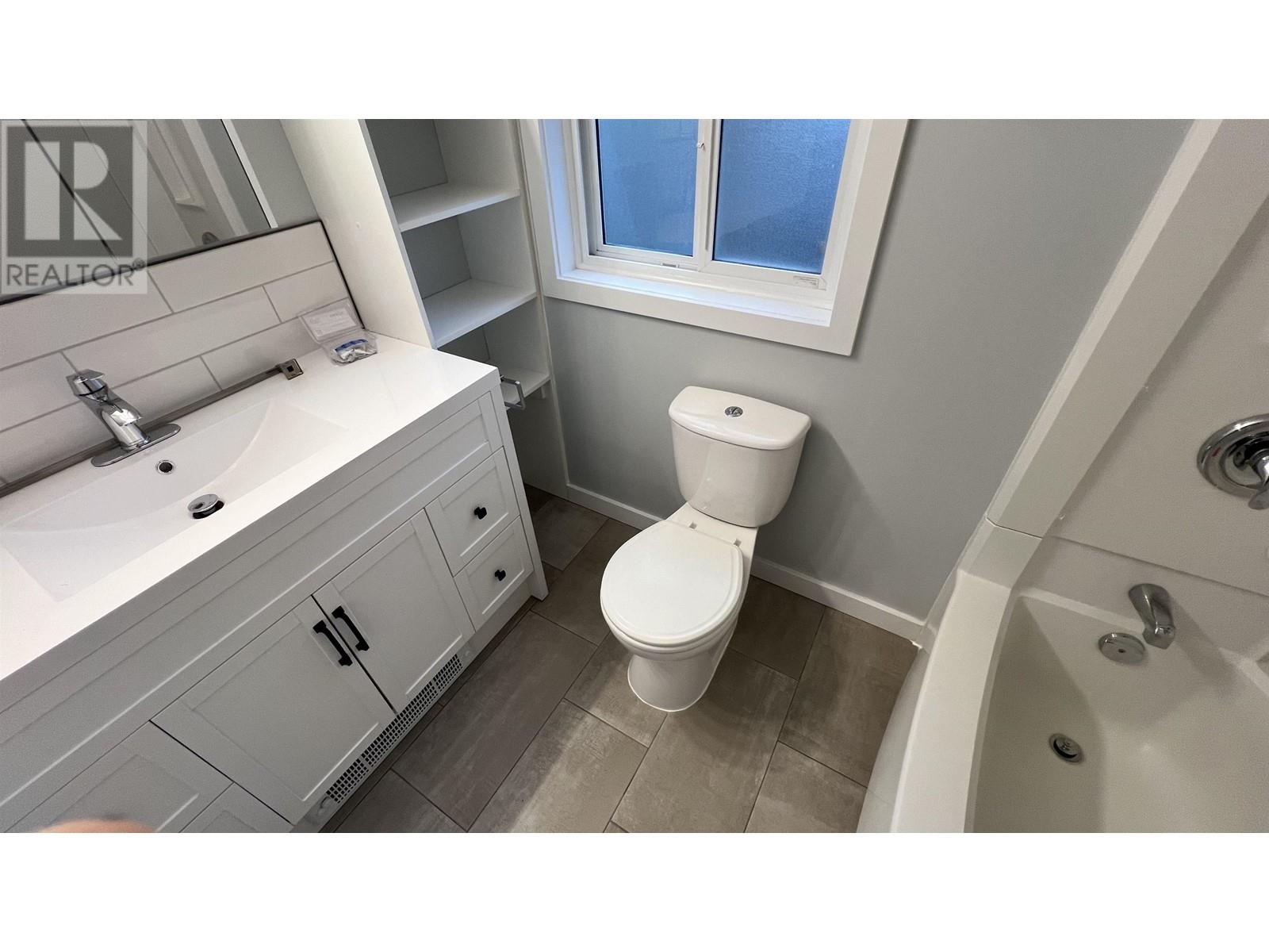 101 11th Street Property Photo 8