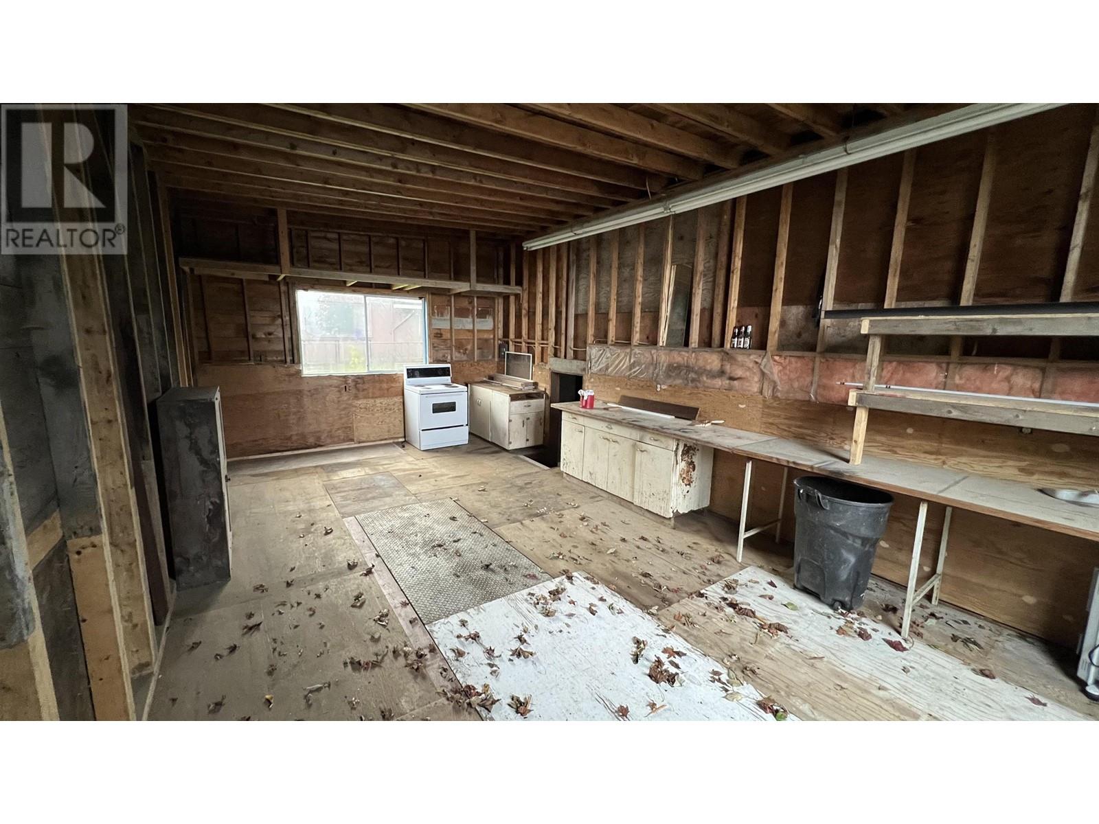 101 11th Street Property Photo 24