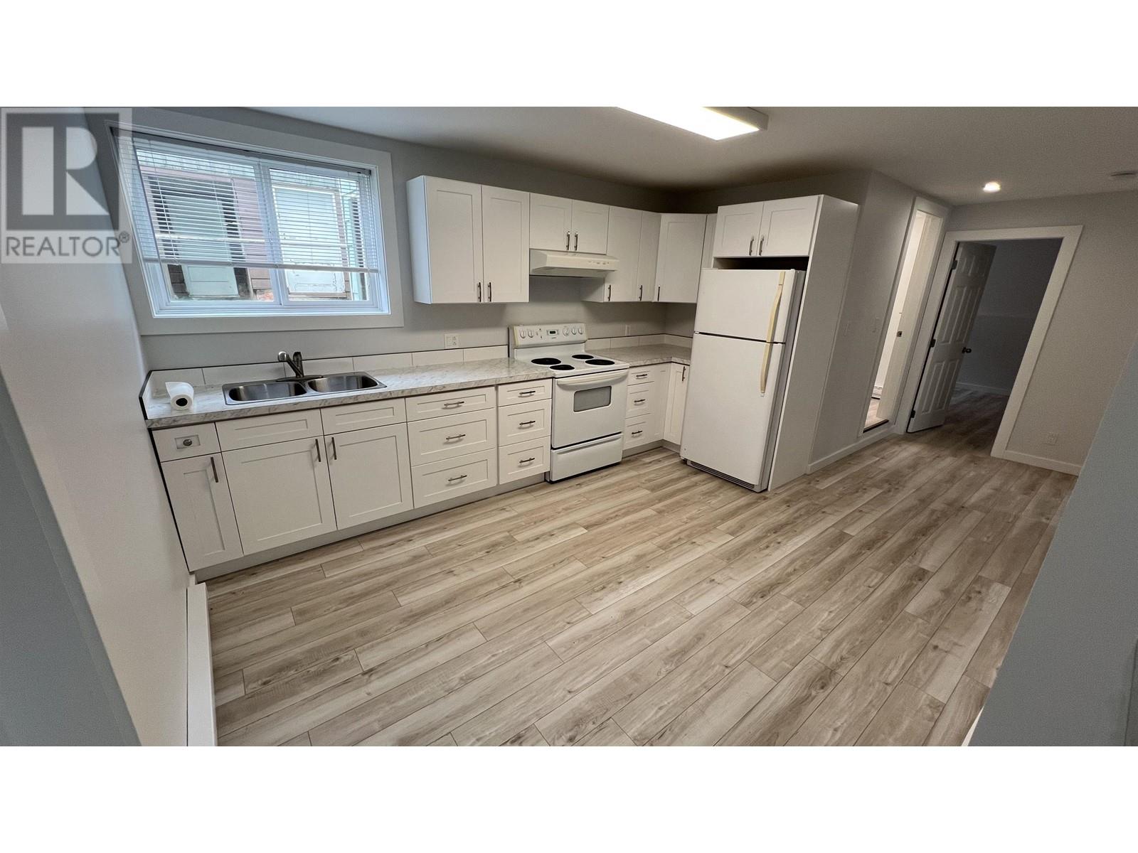 101 11th Street Property Photo 26