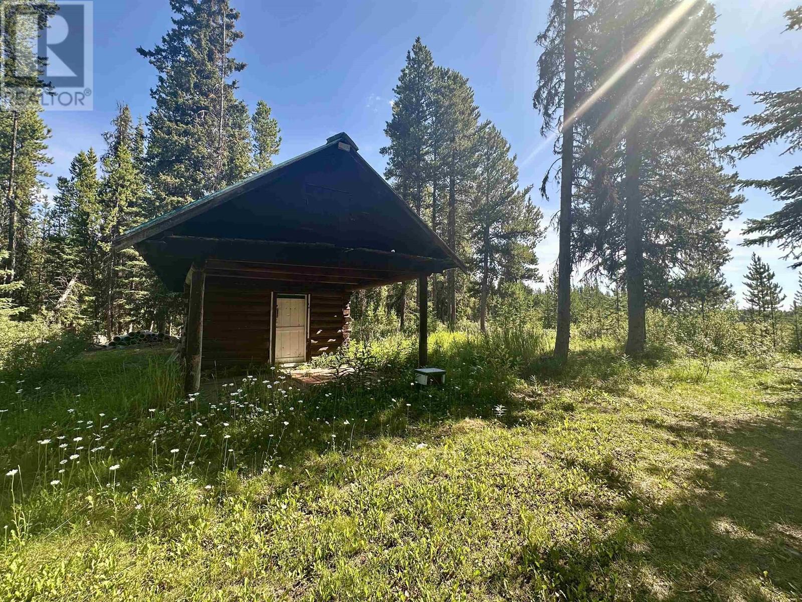 Dl 1754 Mackenzie 20 Highway Property Photo 1