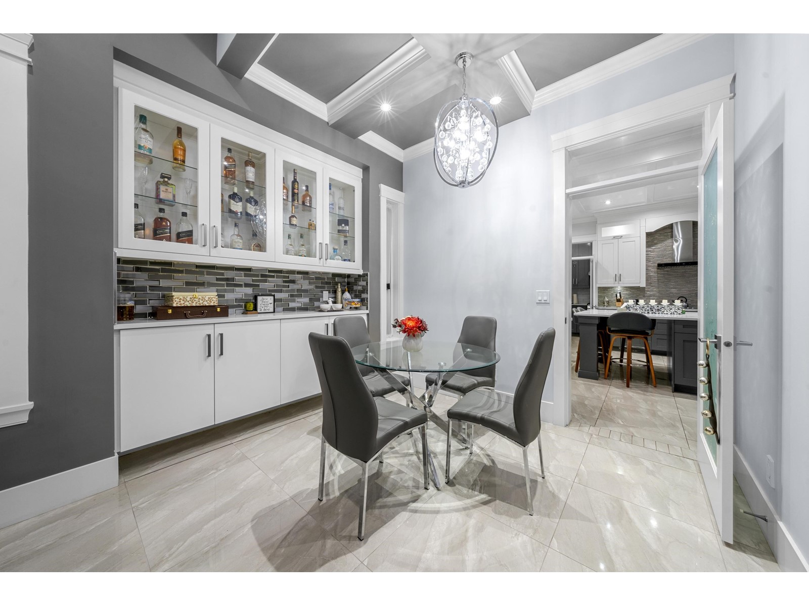 6637 121a Street Property Photo 8