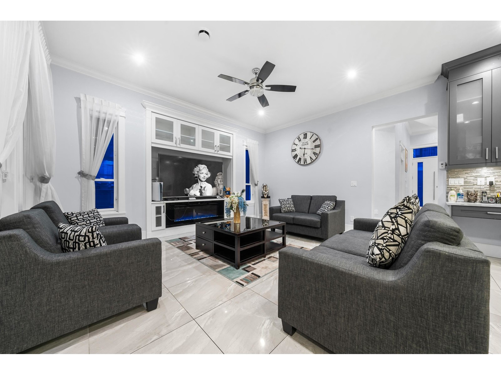 6637 121a Street Property Photo 12