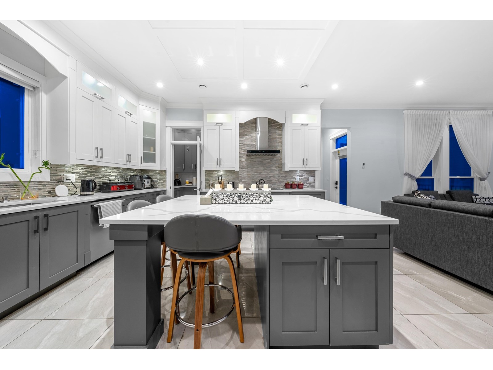6637 121a Street Property Photo 14