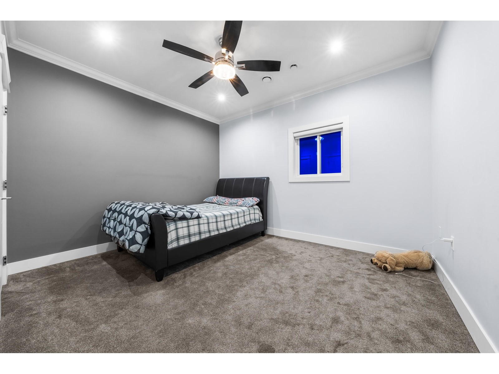 6637 121a Street Property Photo 29