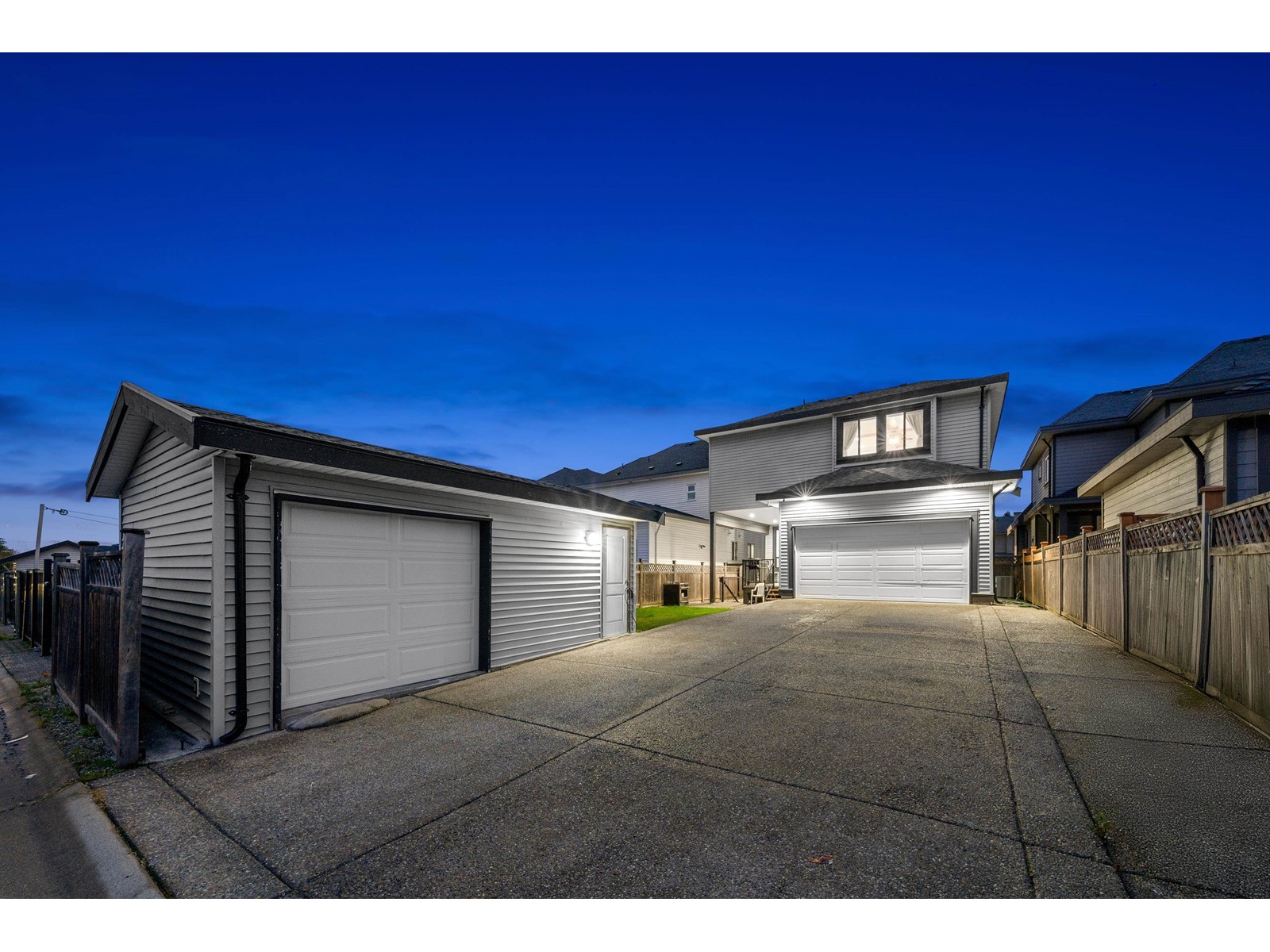 6637 121a Street Property Photo 40