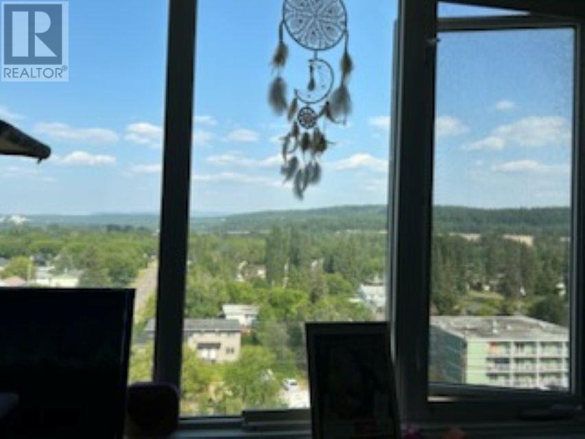 1003 1501 Queensway Street Property Photo 6