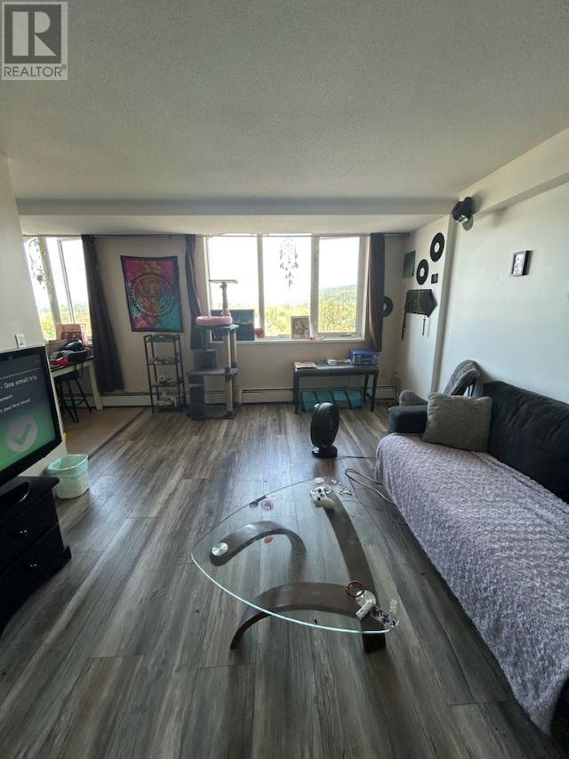 1003 1501 Queensway Street Property Photo 8