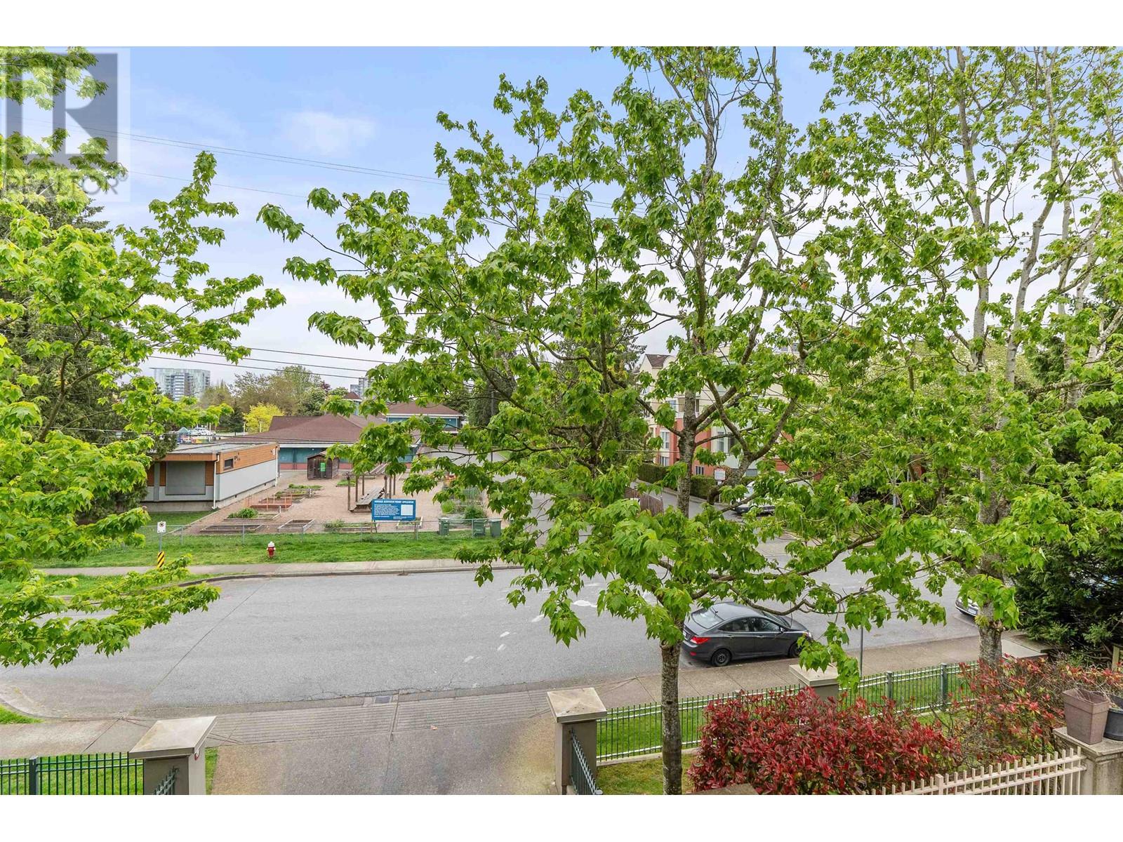 216 8220 Jones Road Property Photo 21