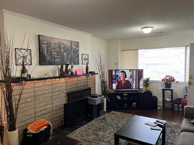 11272 88 Avenue Property Photo 6