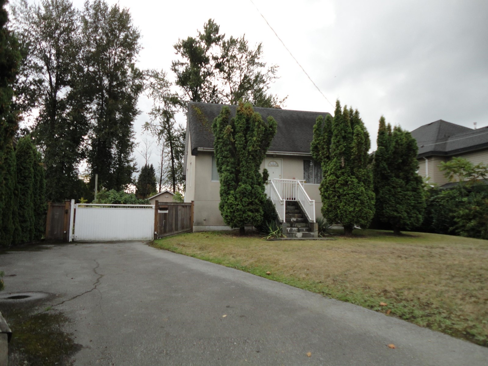 13268 96 AVENUE Property Photo 1