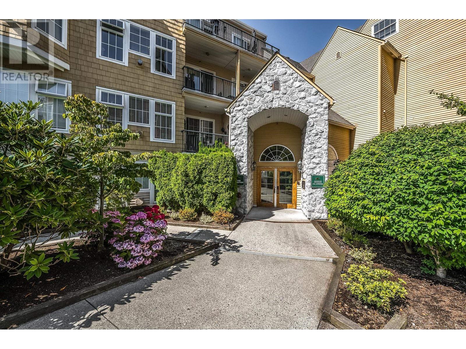 209 5555 13a Avenue Property Photo 1