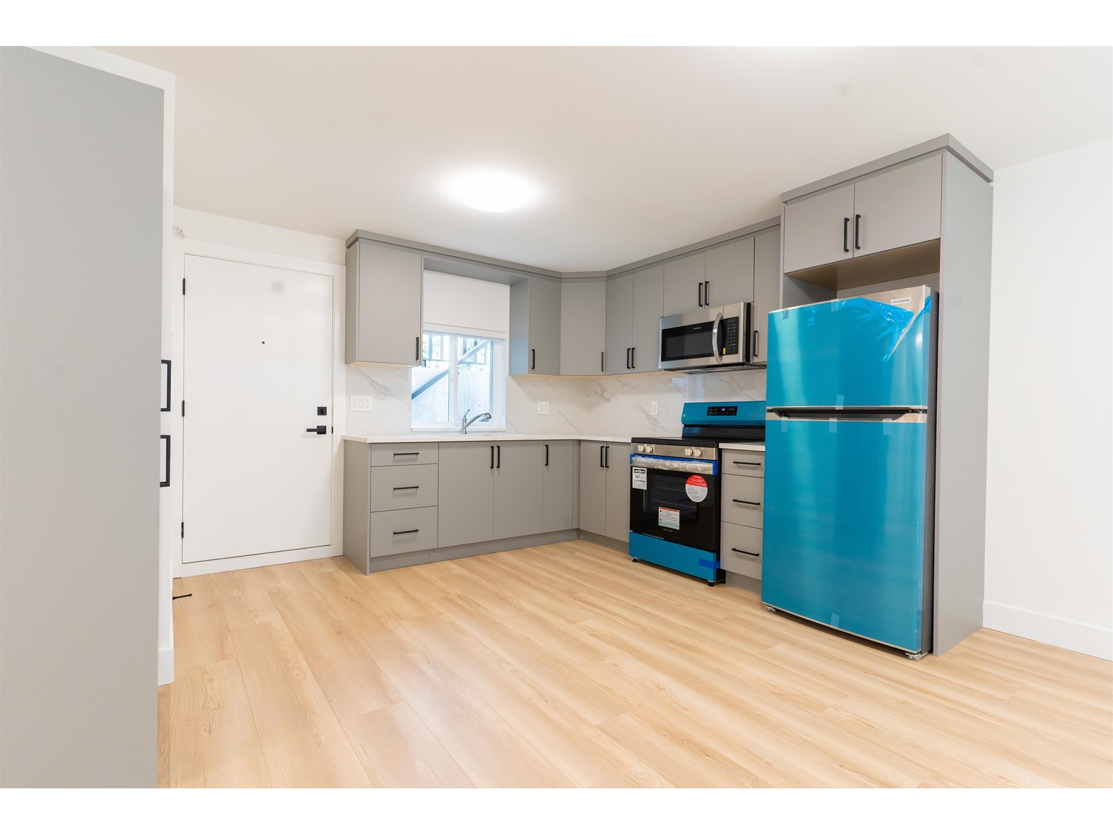 7534 205a Street Property Photo 9