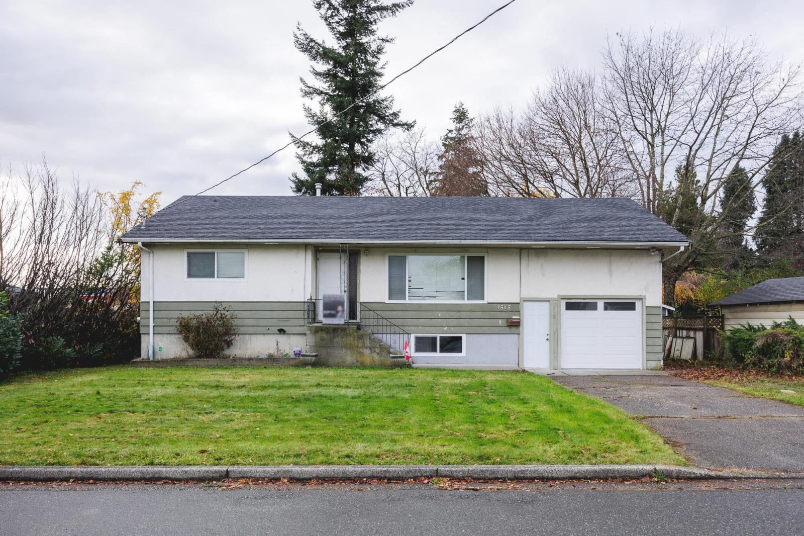8585 Howard Crescent, Chilliwack Proper South Property Photo 1