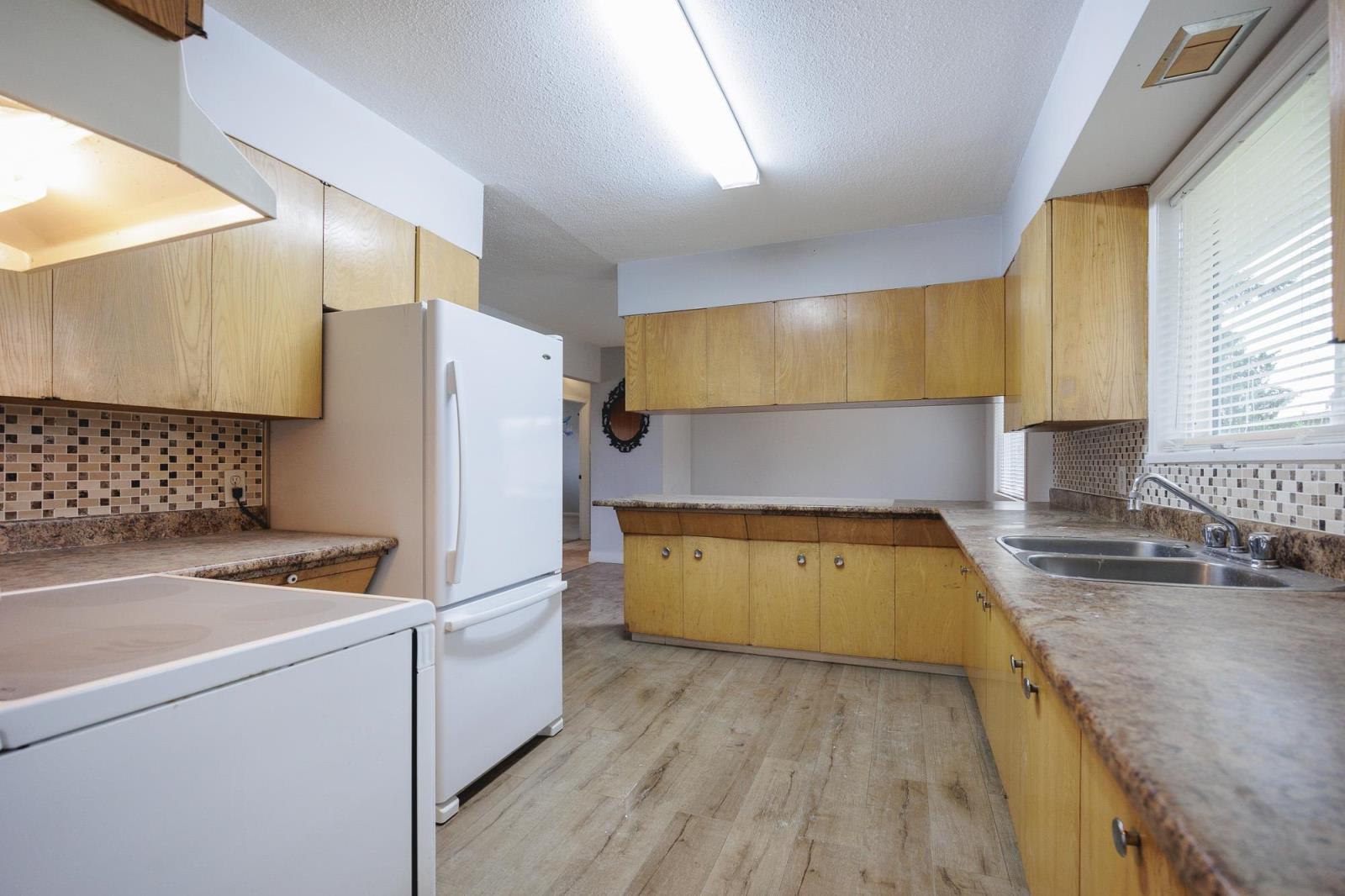 8585 Howard Crescent, Chilliwack Proper South Property Photo 7