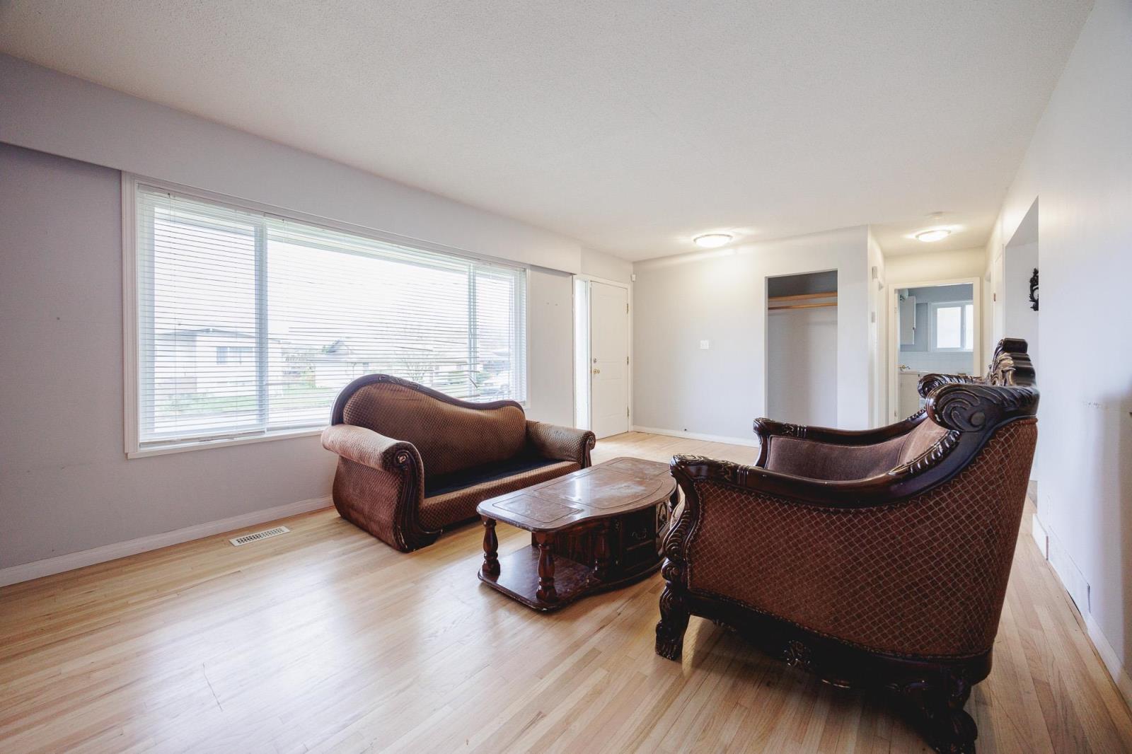 8585 Howard Crescent, Chilliwack Proper South Property Photo 12