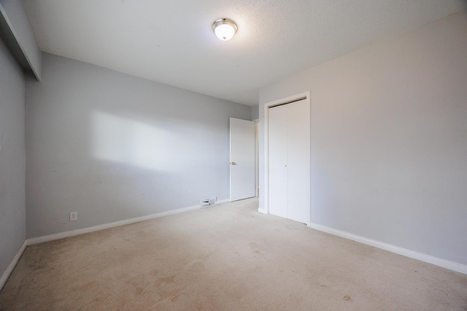 8585 Howard Crescent, Chilliwack Proper South Property Photo 14