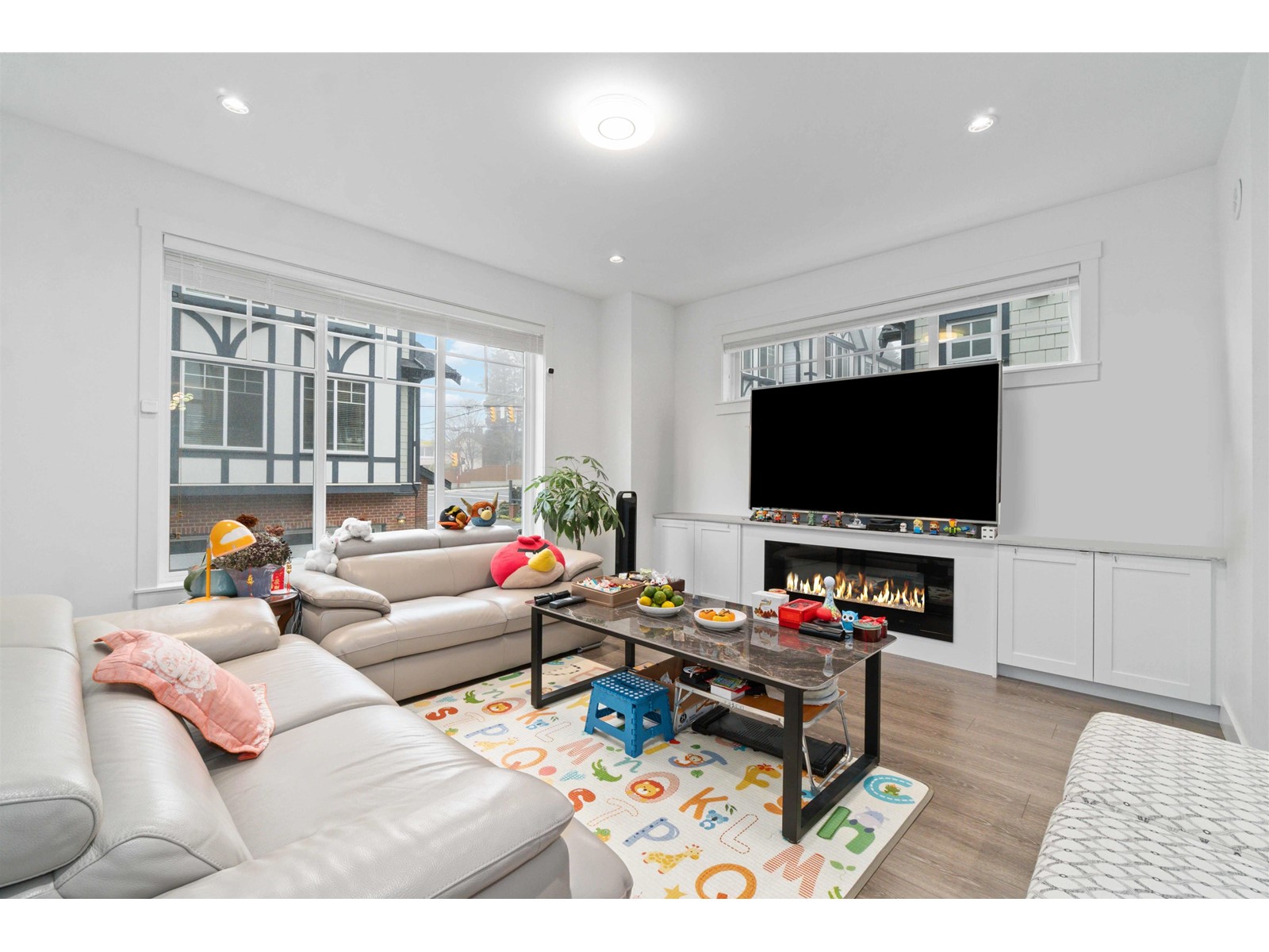 55 11188 72 Avenue Property Photo 12