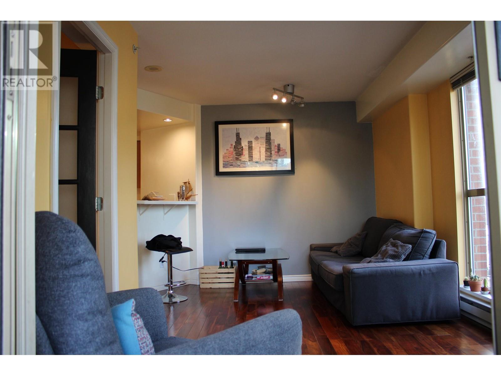 905 680 Clarkson Street Property Photo 1