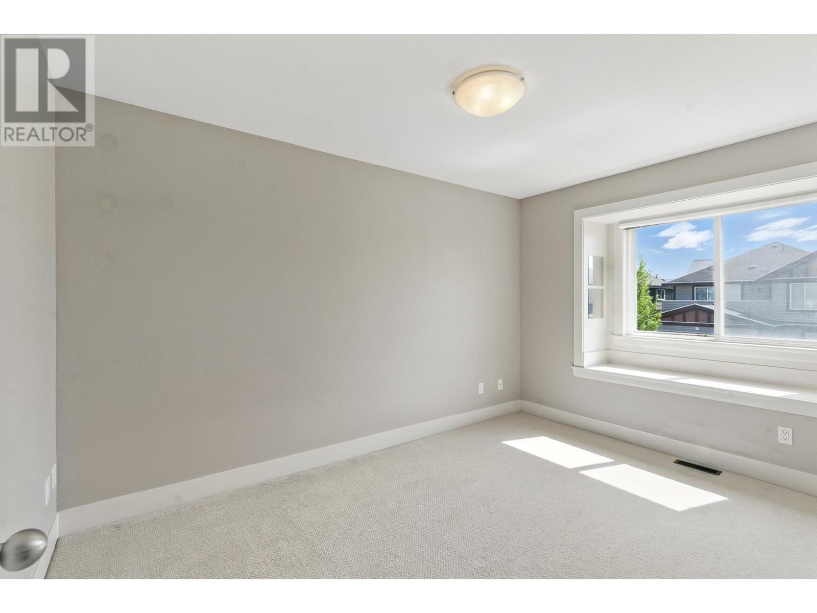 1250 Yangtze Place Property Photo 13