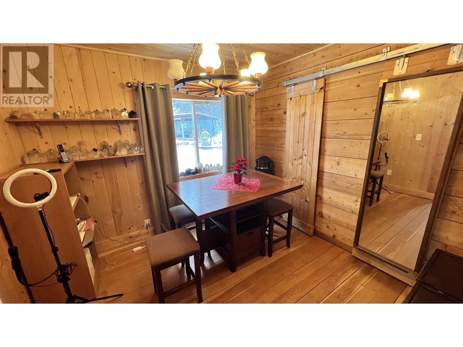 6831 Soda Creek Road Property Photo 4