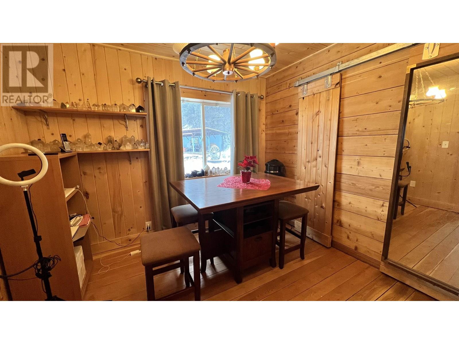 6831 Soda Creek Road Property Photo 5