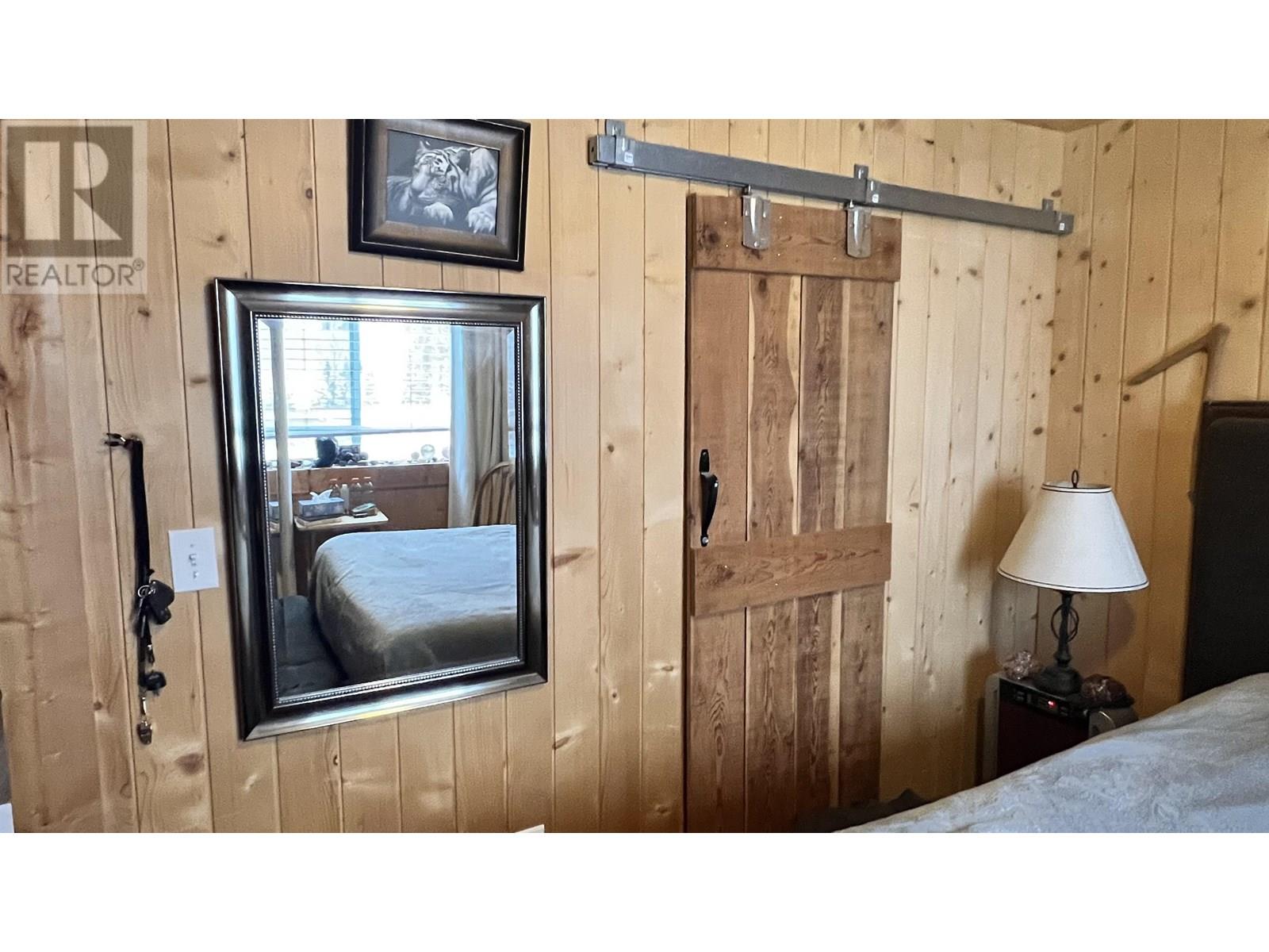 6831 Soda Creek Road Property Photo 10