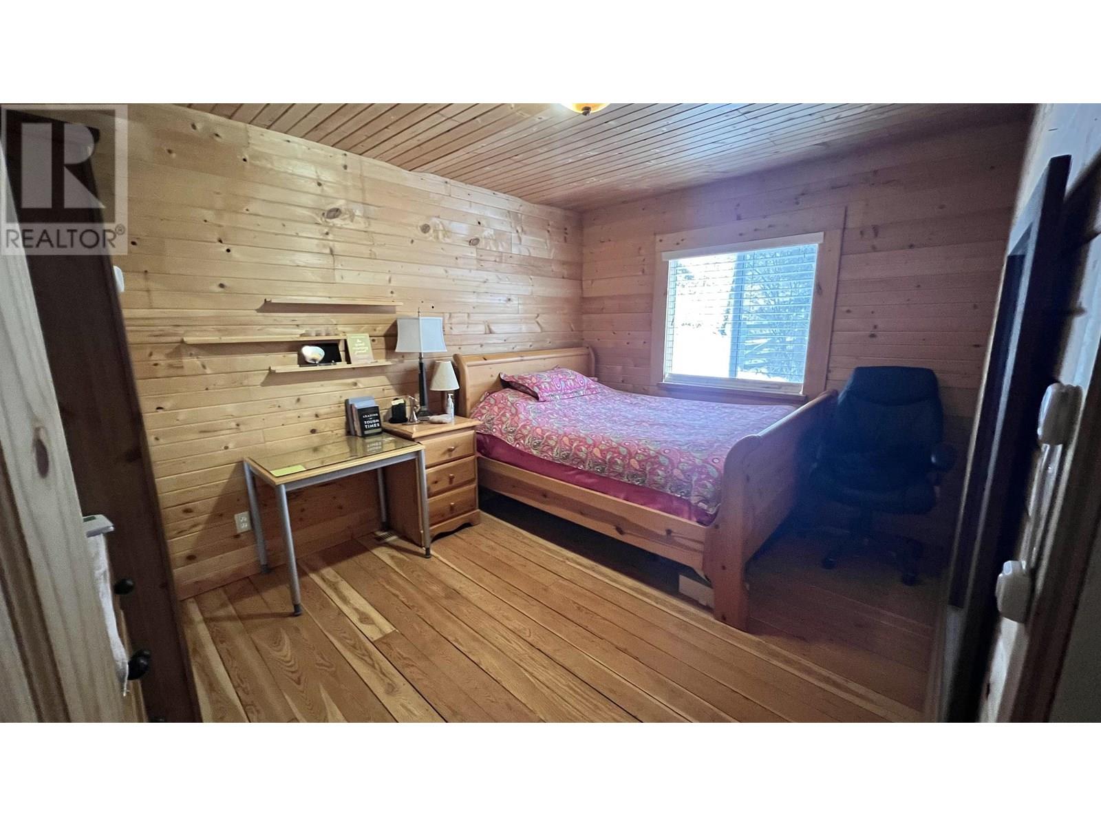 6831 Soda Creek Road Property Photo 17