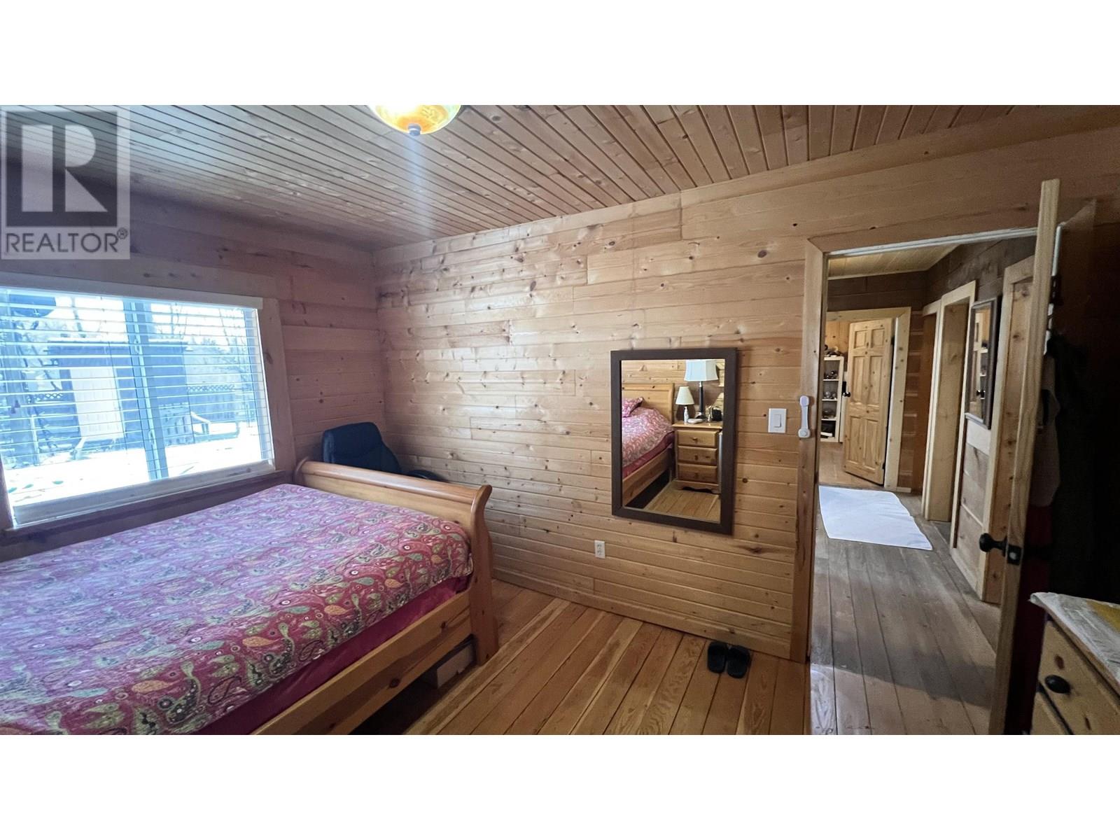 6831 Soda Creek Road Property Photo 18