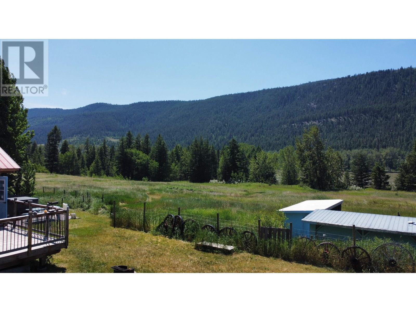 6831 Soda Creek Road Property Photo 25