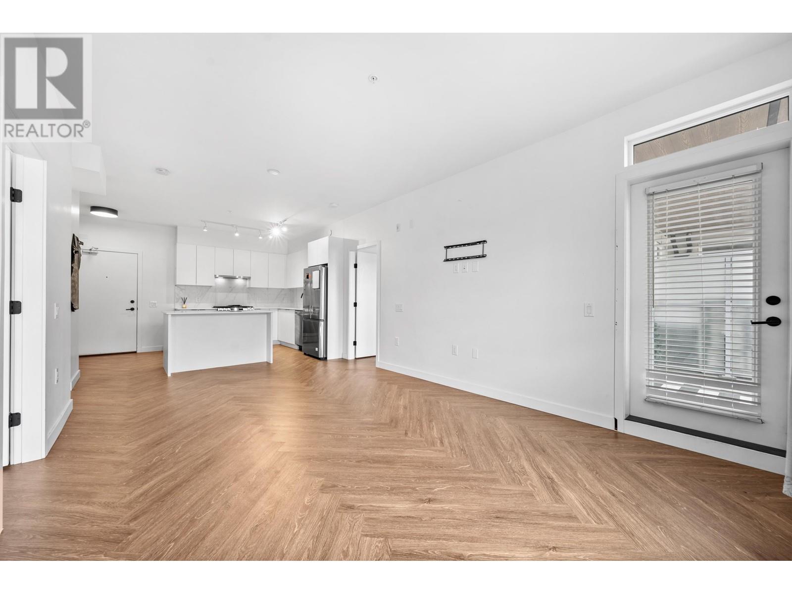 511 3229 St Johns Street Property Photo 5