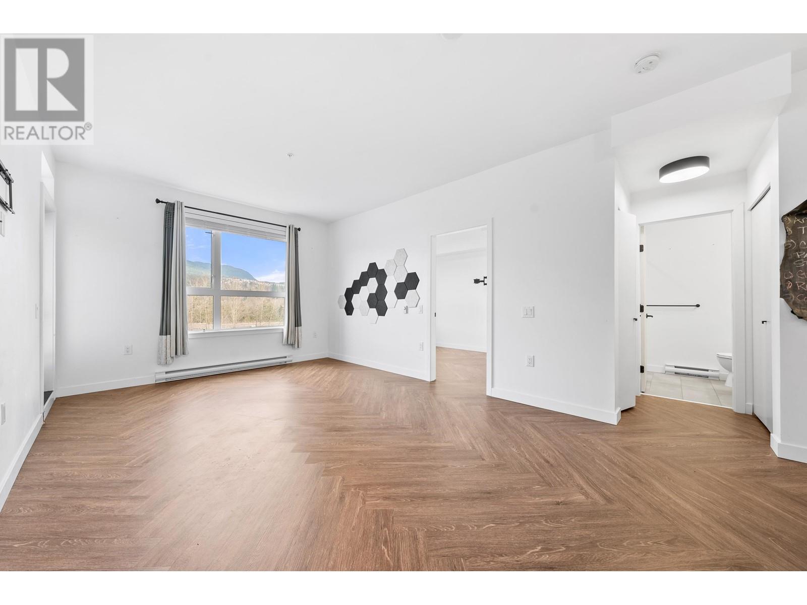 511 3229 St Johns Street Property Photo 7