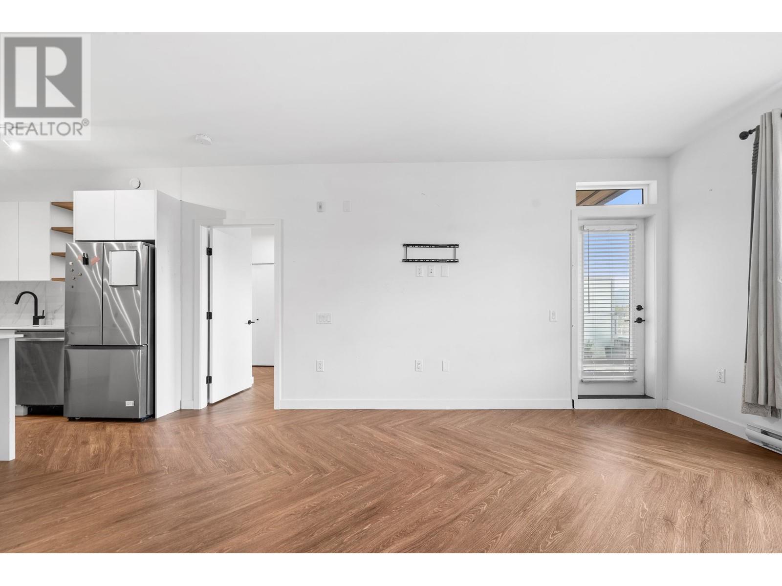 511 3229 St Johns Street Property Photo 8