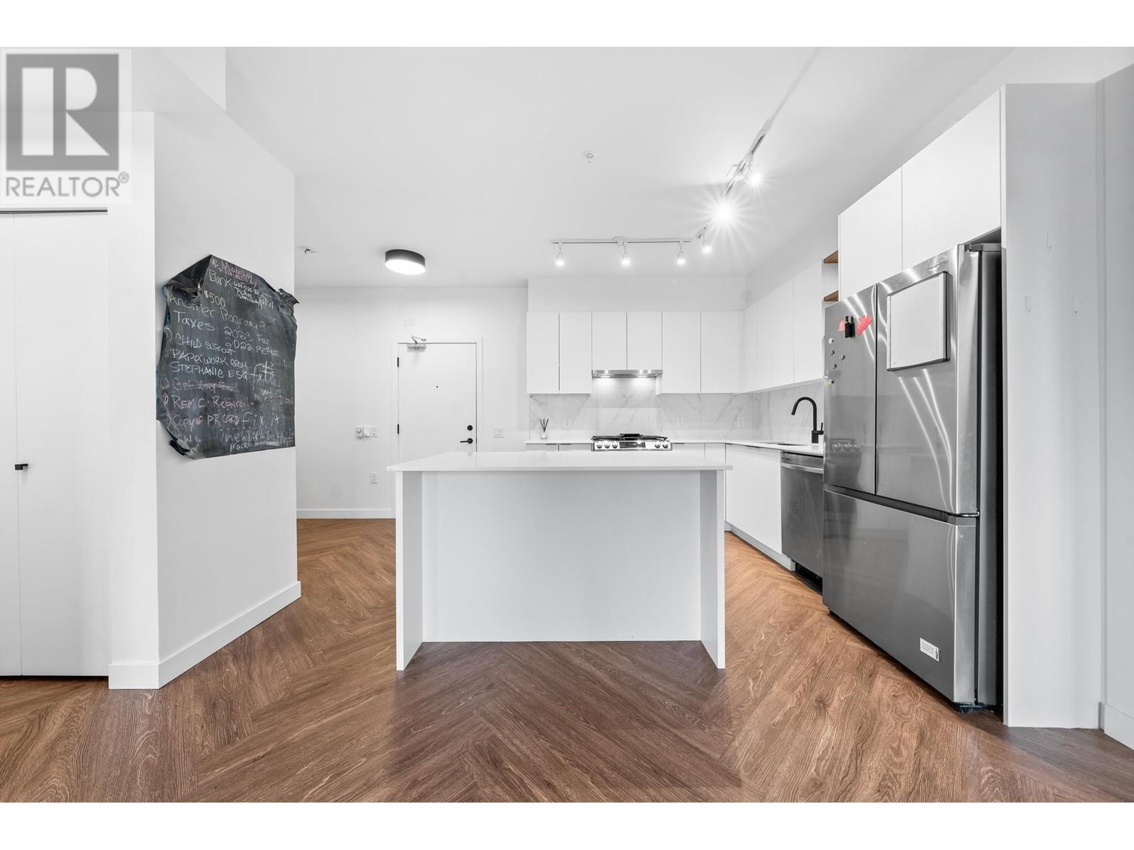 511 3229 St Johns Street Property Photo 10
