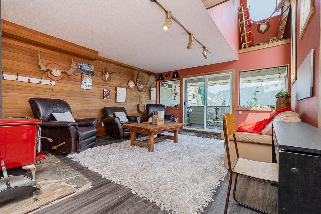 1 20958 Snowflake Crescent Property Photo 7