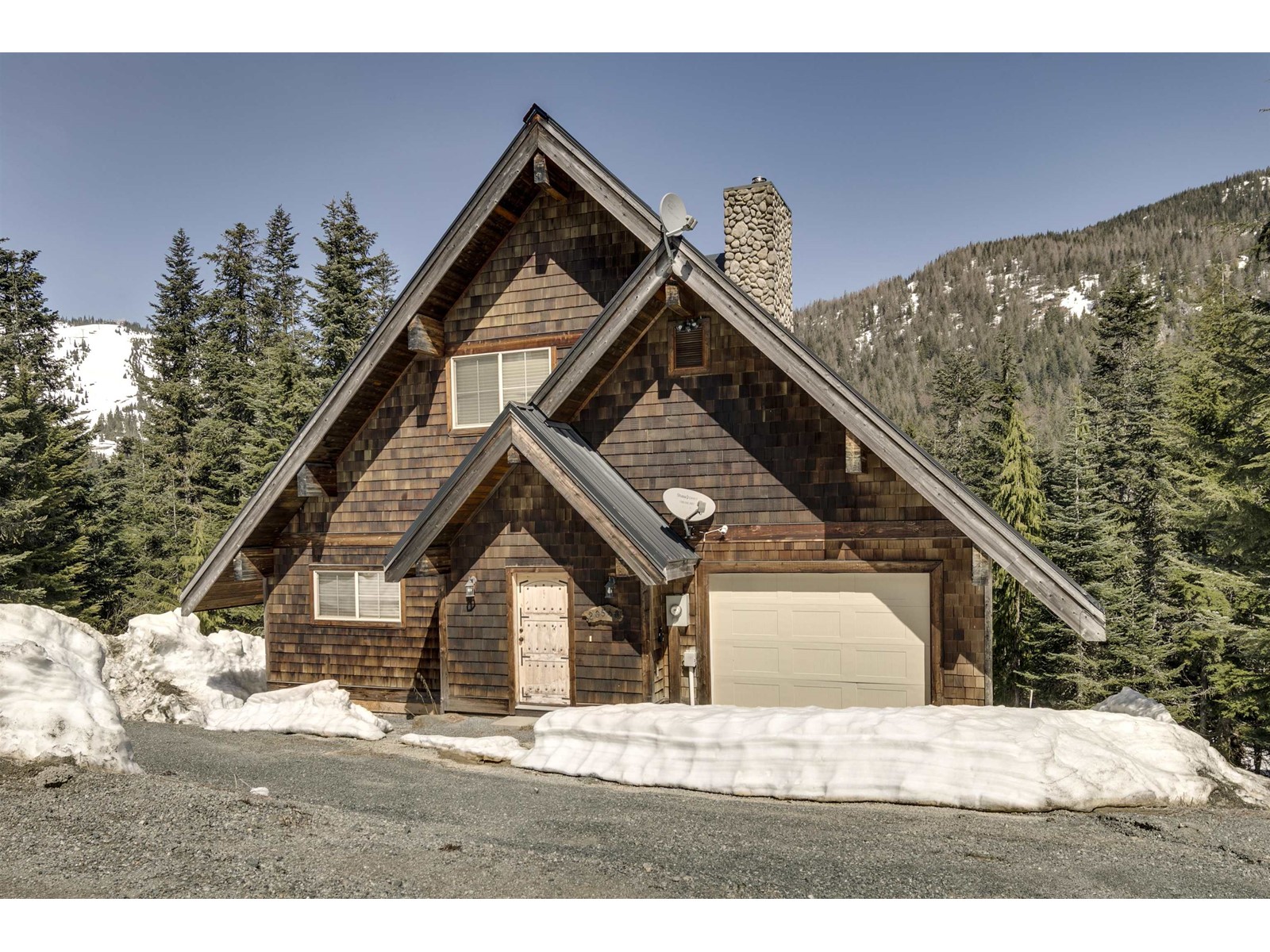 20548 Edelweiss Drive Property Photo 1