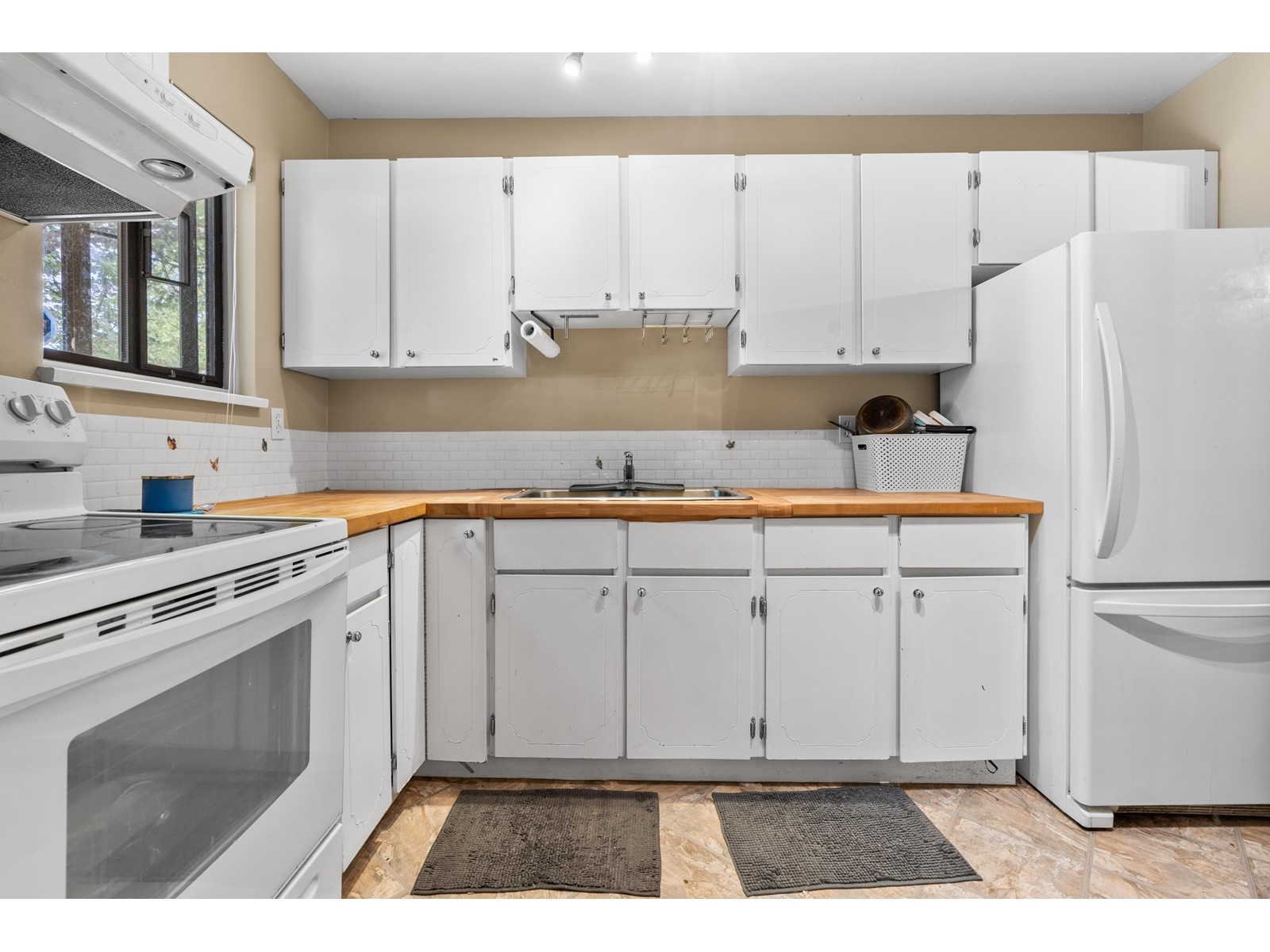 122 13714 67 Avenue Property Photo 10